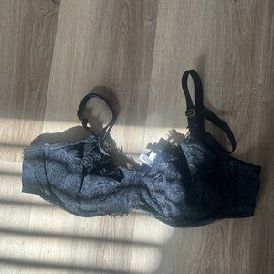 Victoria's Secret Midnight Lace Bra